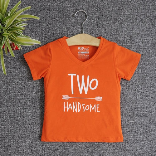 VNE7213 - Áo thun trẻ em cổ tim tay ngắn in chữ Two Handsome (Xanh bơ)